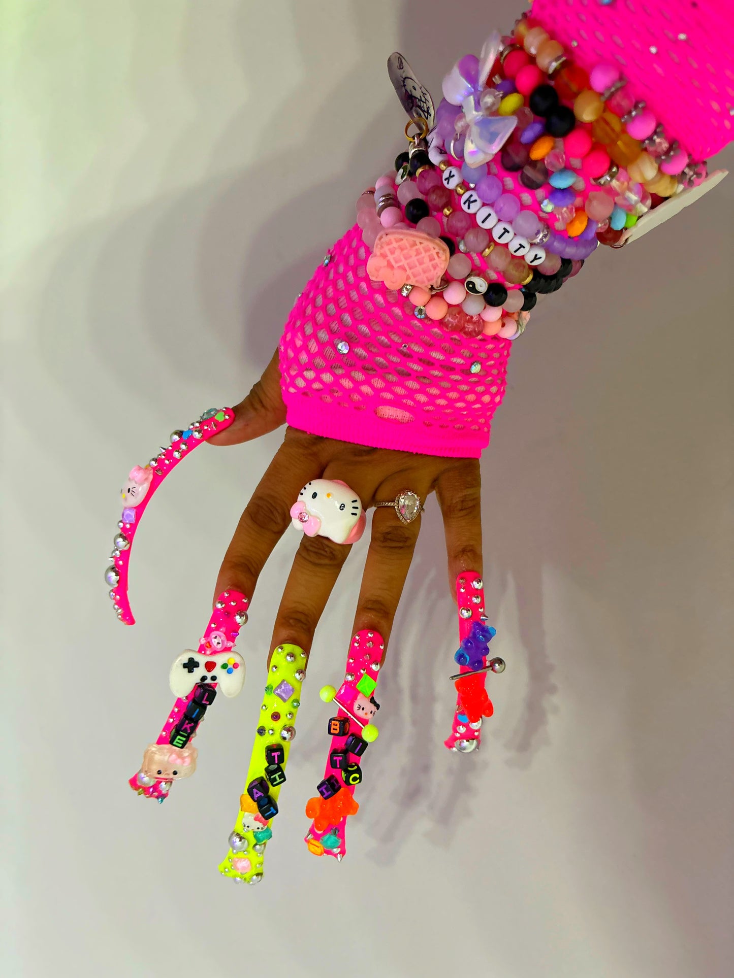 I Walk Around Like That B*tch- Press On Nails
