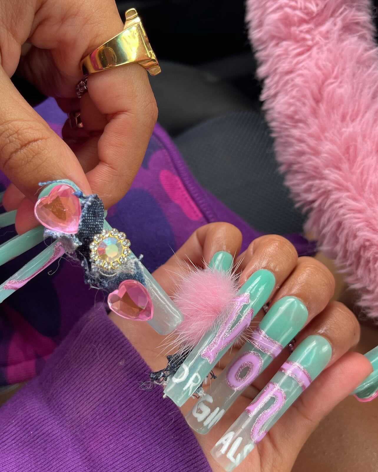 Queen Von- Press On Nails